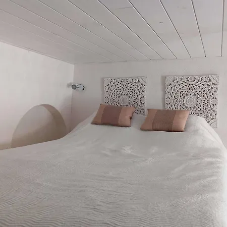 Апартаменты 3etoiles Plein Centre Avec Balcon Котре
