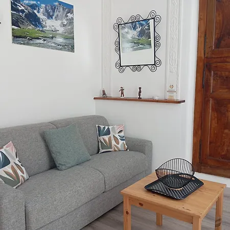 4 Personnes Plein Centre Avec Balcon