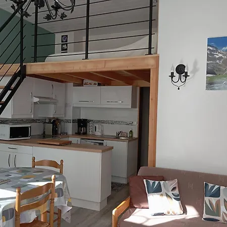 3etoiles Plein Centre 4pers Avec Balcon *