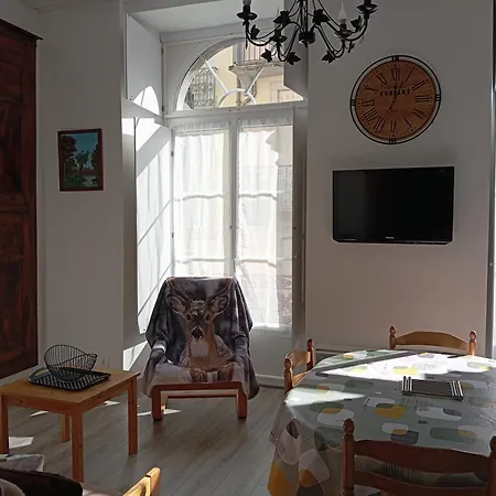 3etoiles Plein Centre 4pers Avec Balcon Cauterets